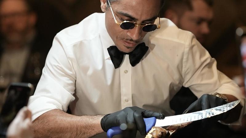 Casa Brera, arriva la steakhouse Nusr-et: il celebre Salt Bae dovrà competere con 2 chef stellati