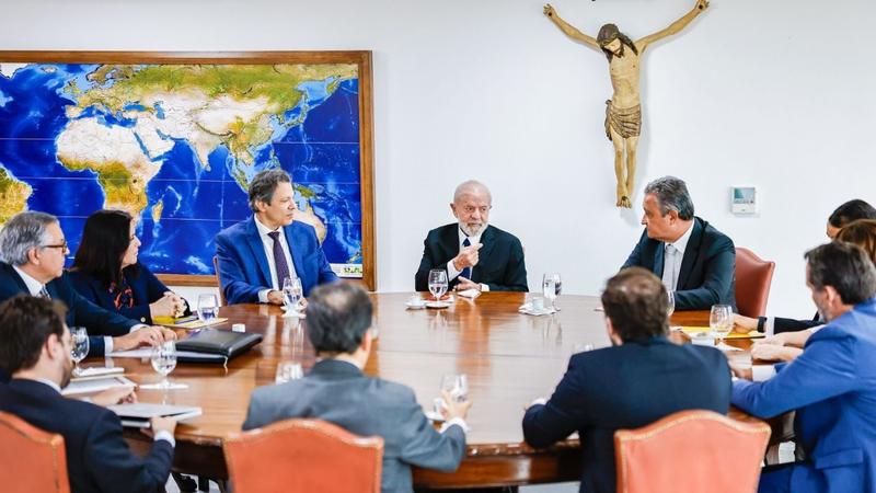 Governo Lula: o racha entre Rui Costa e Haddad e a carta de Kakay