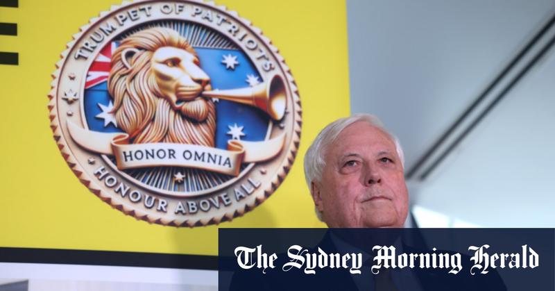 Clive Palmer, patriot parrot in search of a refuge, blows his trumpet