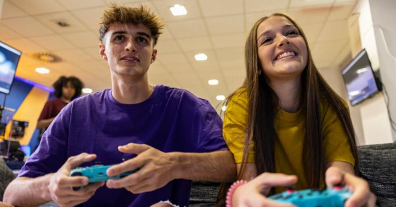 Video Games or Online Videos: Which Is Better for Teenagers?