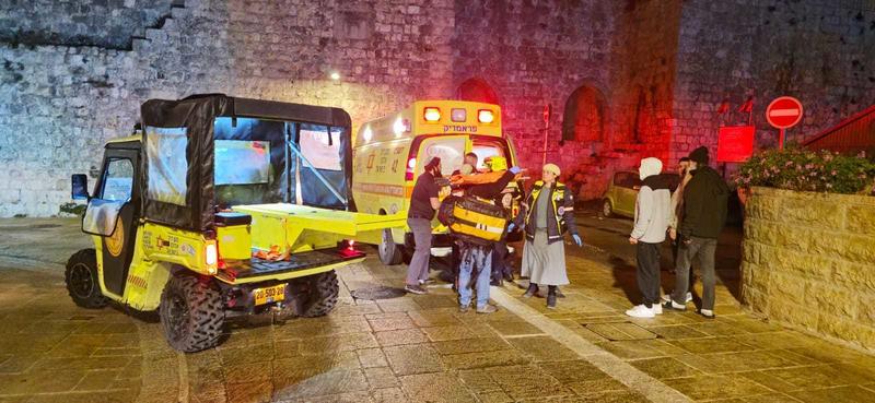 Woman moderately injured in axe attack in Jerusalem’s Old City; motive being probed