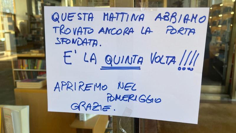 Legnano, ladri in azione alla libreria Nuova Terra: “È la quinta volta”