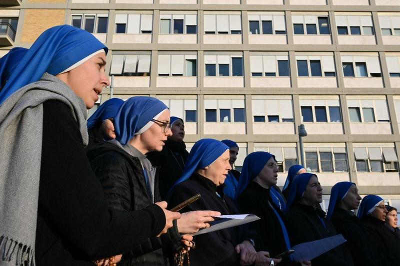 La salute del Papa Come in questo momento dobbiamo pregare per Francesco