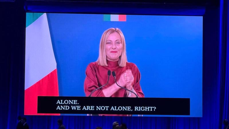 “Volevo mori’”. Il fuorionda di Giorgia Meloni alla convention dei conservatori Usa / Il video messaggio della premier