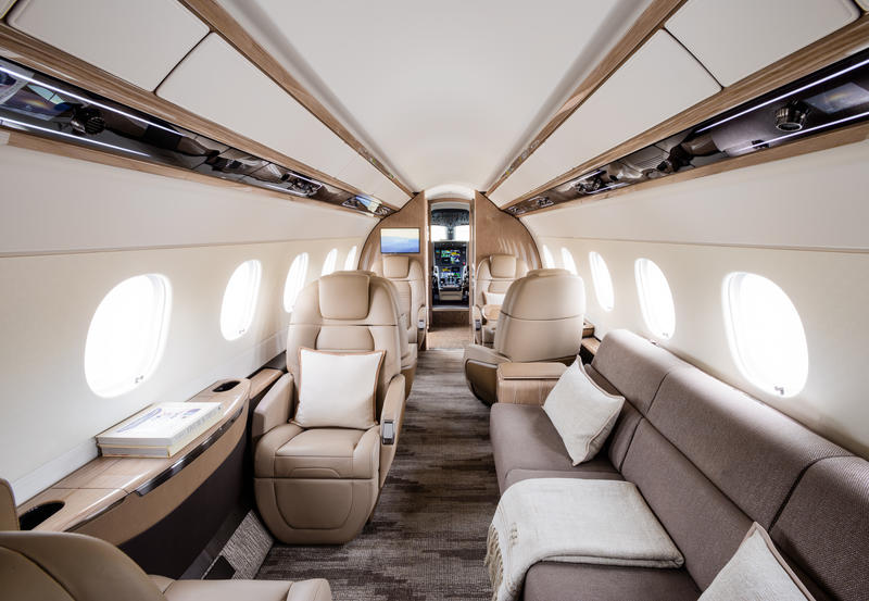 What to Know About Private Jet Etiquette, According to Aviation Experts