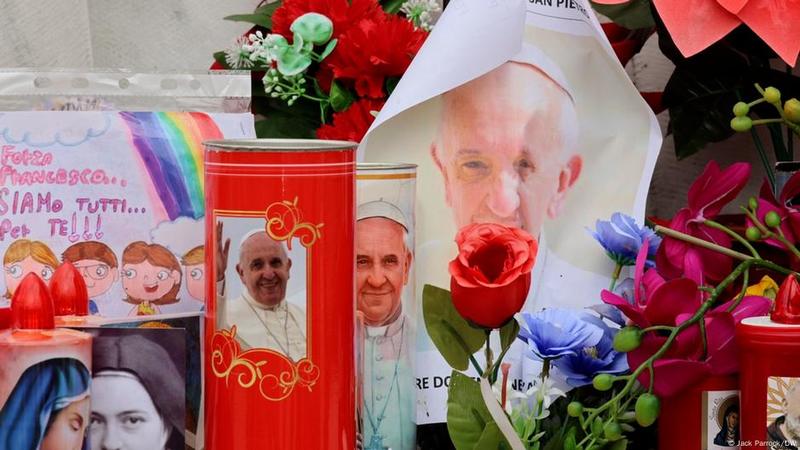 Faithful flock to Rome, praying for Pope to pull through