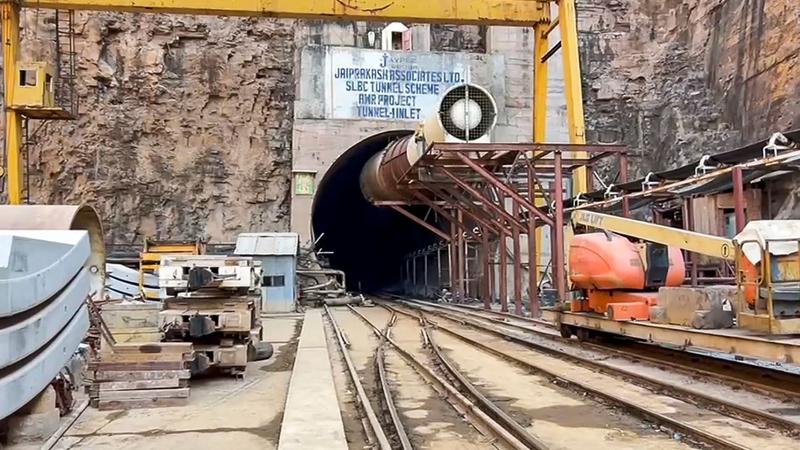 Telangana tunnel collapse: Rat miners reach extreme point, 8 workers still trapped