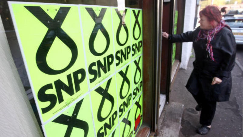 SNP face fresh exodus as thousands desert party