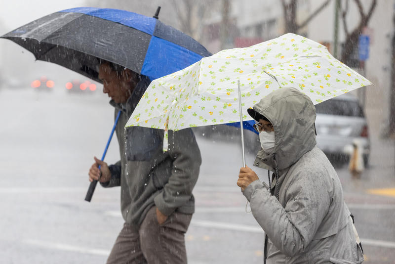 Winter's not done with Bay Area as rainfall and thunderstorms arrive