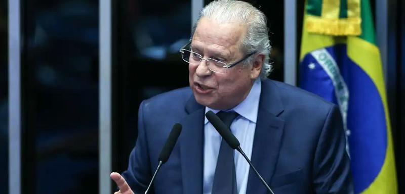 Zé Dirceu avalia que Lula acertou com indicação de Gleisi à SRI