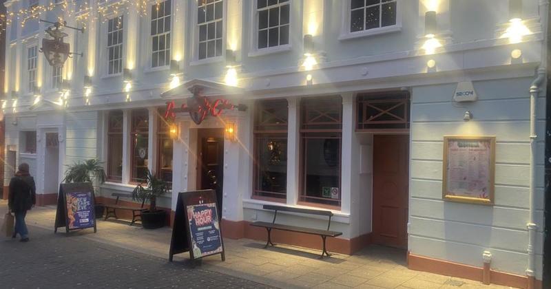 Four sentenced over Norwich bar brawl