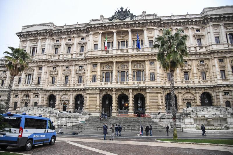 Riella, la primula rossa: “Il ricorso presentato è irricevibile”. Ora il rapinatore fuggitivo di Gravedona dovrà scontare otto anni