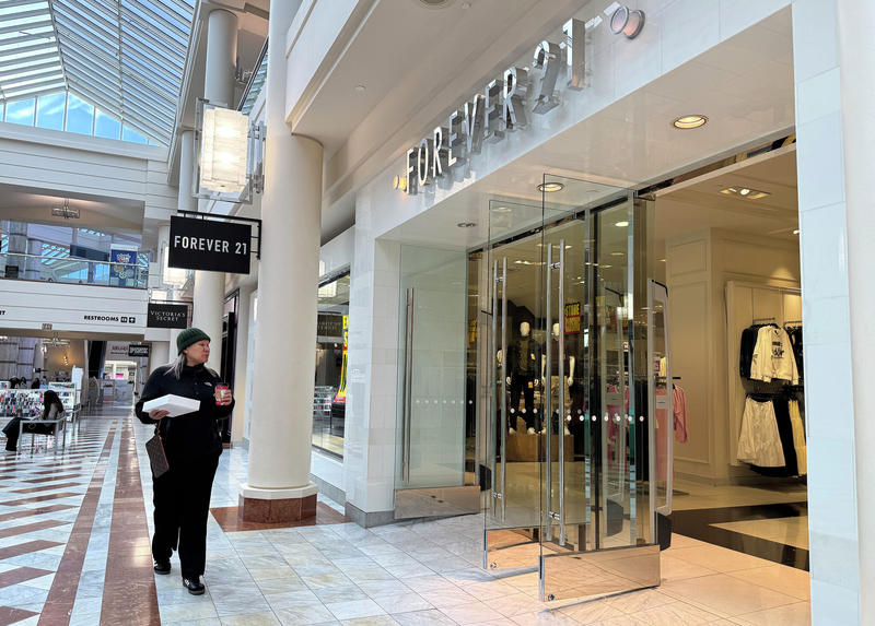 Struggling LA-founded fast fashion chain closes store in SF's only thriving mall