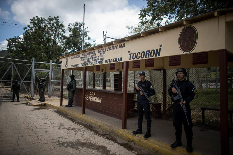 ONG denuncia que «presos políticos» en cárceles venezolanas reciben comida en «mal estado»