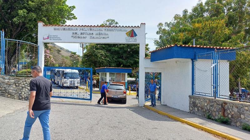 Mérida | Más de 20 000 estudiantes hacen vida en la Universidad Politécnica Kléber Ramírez